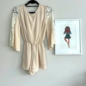 Bo Bell  Blush Open Back Romper Sz SM